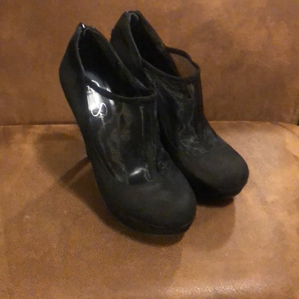 Jessica Simpson Greeta
